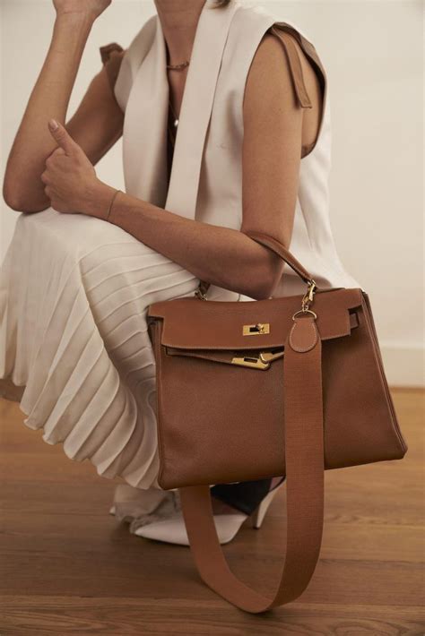 hermes kelly 32 gold|Hermes kelly sizes and prices.